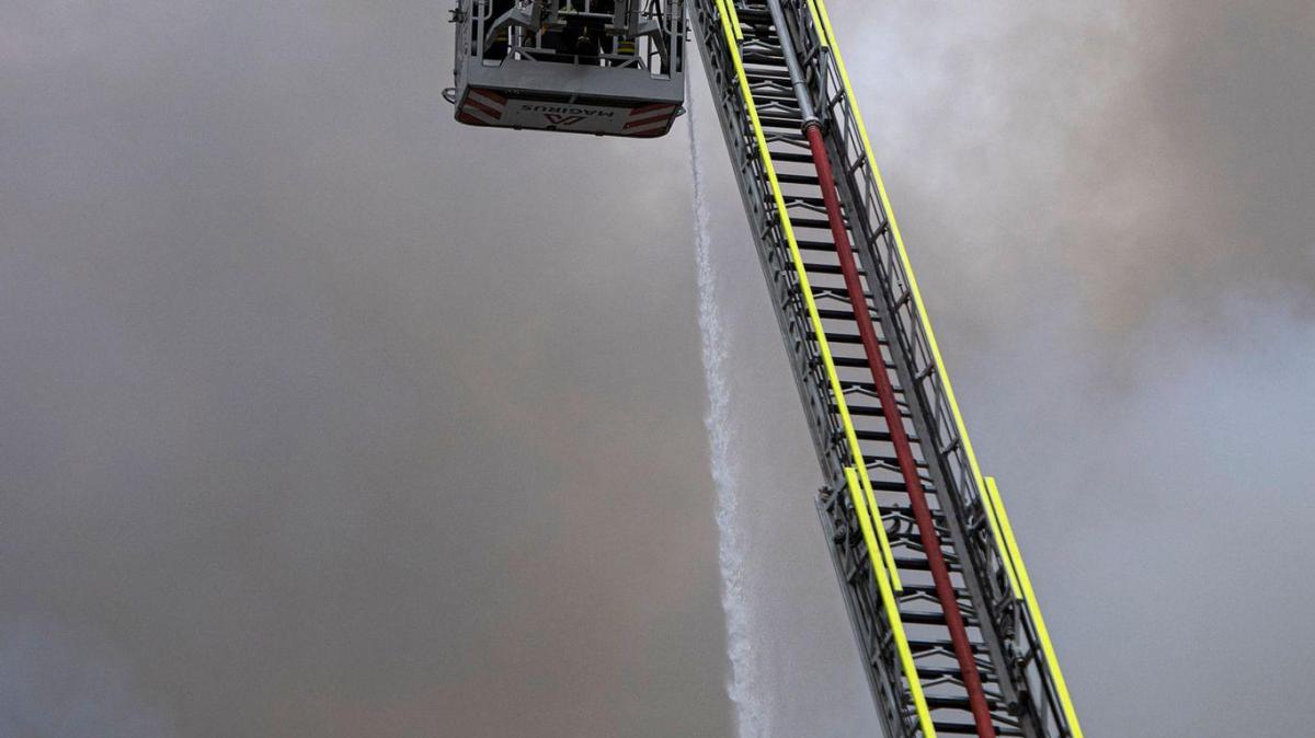 Zwei Tote Bei Brand In Altenheim In Tschechien