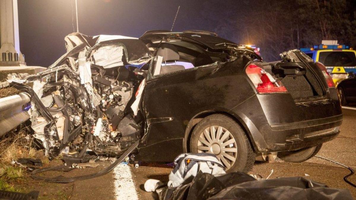 Geisterfahrer Hatte Keinen F Hrerschein Unfall Mit Zwei Toten