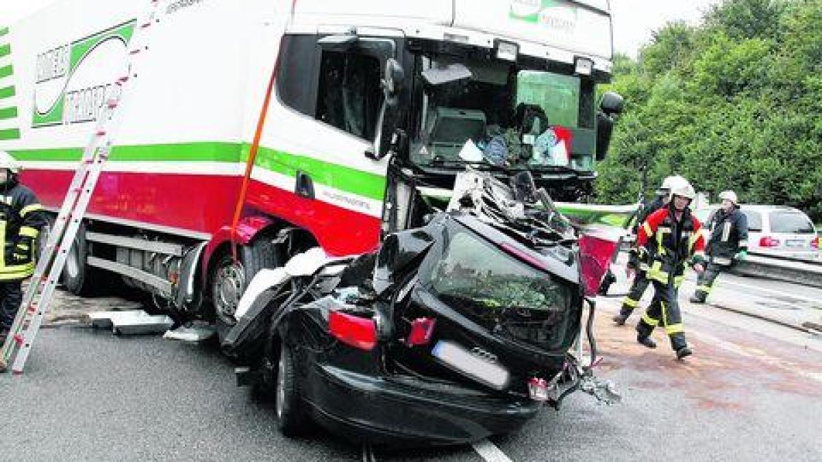 Geisterfahrer Stirbt Bei Unfall