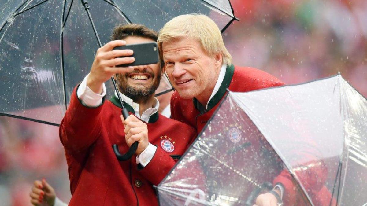 Oliver Kahn Postet Altes Bayern Foto Mit Thomas M Ller Als Balljungen