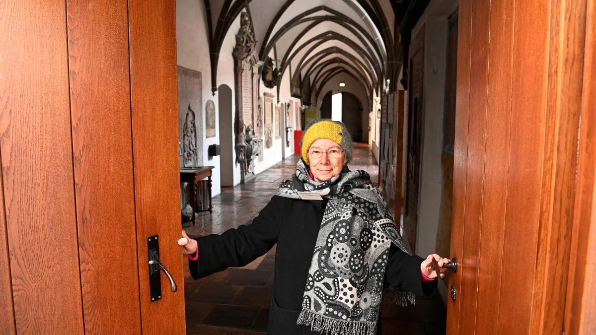 Als Kirchenöffnerin ist sie in St Anna für Gläubige und Neugierige da