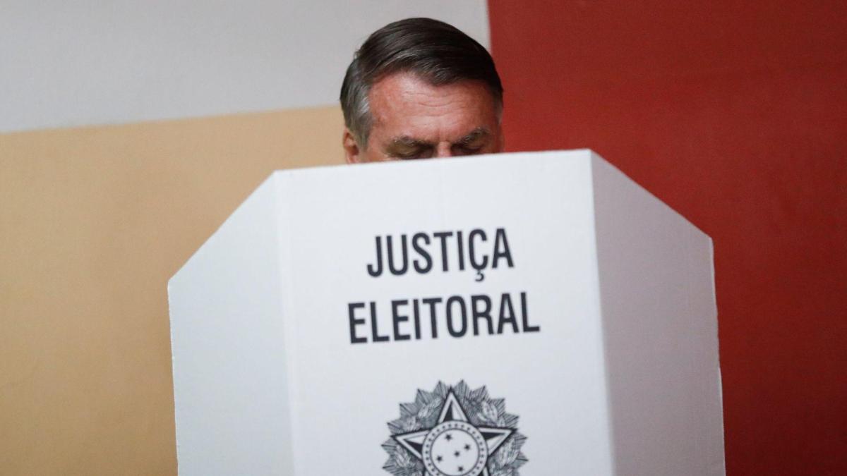 Wahl In Brasilien Brasiliens Pr Sident Bolsonaro Nach Wahlniederlage