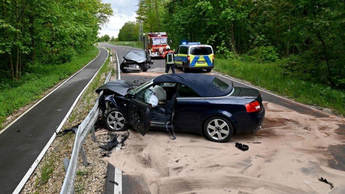 Drei schwere Unfälle rund um Ulm halten Polizei Feuerwehr und