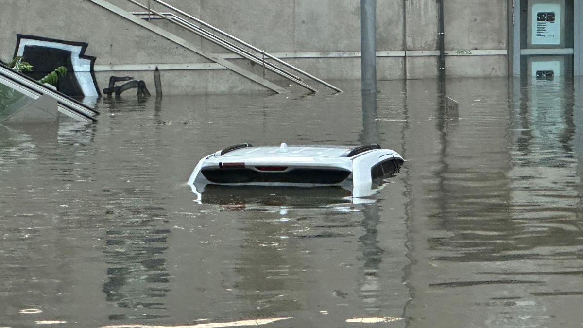 Nürnberg Überflutungen nach Unwetter Keine Schwerverletzten