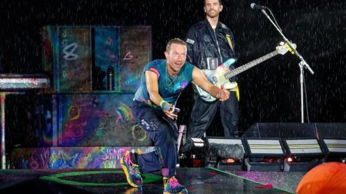 Lichtermeer und Sommerregen Coldplay spielt in Düsseldorf