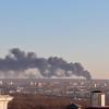 Auf diesem von der Verwaltung der russischen Region Kursk veröffentlichten Foto steigt Rauch aus dem Flughafen Kursk auf. Ein Feuer brach auf dem Flughafen an der Grenze zur Ukraine aus, laut russischen Angaben handelt es sich um einen Drohnenangriff. 