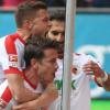 Der FC Augsburg reagiert erleichert über den Sieg gegen Köln.