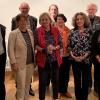 Die Gründungsmitglieder des Nördlinger Kunstvereins (von links): Hans Engelhardt, Dr. Sabine Heilig, Wolfgang Mussgnug, Helga Hegendörfer, Herbert Schweda, Ingrid Wörlen, Christine Hubel, Helmut Ranftl und Marianne Ranftl. Ihre Jubiläumsausstellung ist bis zum 19. September in der Alten Schranne zu sehen.  	