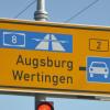 Wer morgens auf der B2 in Richtung Augsburg fährt, sollte besonders aufpassen: Nahe Langweid kracht es derzeit täglich – und zwar mehrmals. 