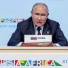 Kremlchef Wladimir Putin spricht beim Russland-Afrika-Gipfel in St. Petersburg.