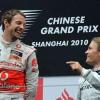 Vettel schwitzt, Button droht: Heißer Titelkampf