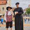 Stadtpfarrer Steffen Brühl war am zweiten Tag der Friedberger Zeit 2019 zu Gast im "Ratsch am Marienplatz".