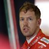 Sebastian Vettel hofft noch einmal auf perfekte Arbeit seiner Ferrari-Mechaniker.
