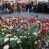 Nach dem Terroranschlag auf einen Berliner Weihnachtsmarkt legten Trauernde Blumen nieder und zündeten Kerzen an. 