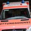 Der Rettungsdienst brachte drei Insassen eines Autos ins Aichacher Krankenhaus. Der Wagen war von der Straße abgekommen und hatte sich mehrfach überschlagen, als der Fahrer einem kleinen Tier auswich.