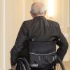 Wolfgang Schäuble sitzt seit einem Attentat auf ihn im Rollstuhl.