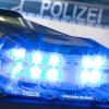Die Polizei meldet einen Schulbusunfall in Reimlingen. 