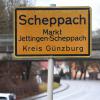 Zwei Ortsschilder, aber ein Markt. Seit 50 Jahren gehören Jettingen und Scheppach zusammen.  	