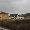 Das neue Wohngebiet Kapellenfeld in Huisheim wird weiterhin sehr gut angenommen. Inzwischen sind 14 Bauplätze verkauft und bereits zehn Häuser entstanden.