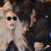 Lady Gaga hat bei Twitter die meisten Verfolger: Die extravagante Sängerin hat inzwischen mehr als 18 Millionen Follower. Damit liegt sie nun klar vor einem Teeniestar.