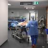 OP-Bereich im Augsburger Uniklinikum: "Bekommen zunehmend Anfragen von anderen Krankenhäusern, Intensivpatienten aufzunehmen."