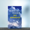 Den 1957 in Paris geborenen und bis heute dort lebenden Hervé Le Tellier kannten trotz zahlreicher Veröffentlichungen bislang fast nur Experten.