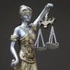 Für ein Gerichtsurteil muss es einen Tatnachweis geben, sonst gilt der Grundsatz „Im Zweifel für den Angeklagten“. So war es in diesem Fall am Augsburger Amtsgericht.