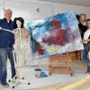 Mit viel Elan und noch mehr Motivation haben die beiden Künstler Katinka Schneweis (rechts) und Johann Neuhauser ihren neuen „kunst-werk-raum“ in Finning am Lerchenberg eröffnet.