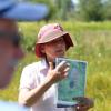 Im Leipheimer Moos gibt es ein FFH-Gebiet. Die Regierung von Schwaben (Foto mit Claudia Eglseer) stellte bei einem Ortstermin die Natura 2000 Managementplanung vor. 