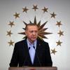 Der türkische Staatschef Recep Tayyip Erdogan hat die Unruhen in den USA kritisiert, während im eigenen Land die Polizei zeitweise ähnlich gewaltsam vorgeht. 