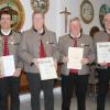 Geehrt wurden durch Peter Brich (rechts) in der Jahresversammlung der Tellschützen Leeder Matthias Lenggeler, Winfried Harich, Heinz Höfler, Stefan Schäffler und Michael Königsberger (von links). 	