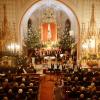 Das Adventskonzert in der Pfarrkirche Mariä Heimsuchung stimmte nicht nur akustisch auf das Fest ein, sondern auch durch die Illuminierung. 	