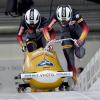 Pilotin Laura Nolte und Deborah Levi aus Deutschland starten in den Eiskanal.