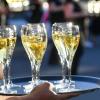 Champagner gibt es nur auf exklusiven Feiern und in der Formel 1? Das gilt schon lange nicht mehr - mittlerweile gibt es den edlen Tropfen auch auf dem Augsburger Plärrer.