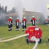 Zehn Minuten nach der Alarmierung hieß es „Wasser marsch!“. Die Feuerwehren aus Stepperg, Hatzenhofen, Riedensheim und Treidelheim-Mauern-Siglohe bekämpften gemeinsam den simulierten Brand beim Reifenhändler. 