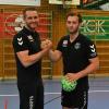 Auf geht’s: Angeführt von den Kapitänen Patrick Bieber (links) und Nico Jensen starten die Handballer des VfL Günzburg in die Bayernliga-Spielzeit. 