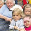 Es gibt bereits viele Angebote für Senioren, zum Beispiel dieses Fest von Kindern und Senioren im Meitinger Generationenhaus.  