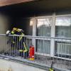 Auf dem Balkon einer Wertinger Arztpraxis hat es am Sonntag gebrannt. Die Feuerwehr musste ausrücken. 