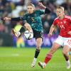 Die deutschen Fußballerinnen träumen weiter von Olympia in Paris. Beim 0:0 gegen Wales konnten Elisa Senb (am Ball) allerdings nicht überzeugen.