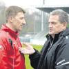 Nach dem Oberliga-Abschlussspiel morgen gegen den FSV Hollenbach übergibt Spatzen-Trainer Paul Sauter (rechts) sein Amt in die Hände seines Assistenten Stephan Baierl. Er ist künftig Cheftrainer bei den Ulmern. 