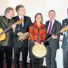 Organisator Wolfgang Scherer, Richard Fink von der Kreissparkasse, Monika Scherer sowie die Schirmherren, Schwabmünchens Bürgermeister Lorenz Müller und Landrat Martin Sailer, (von links) freuen sich auf das Konzert. Foto: Schmich