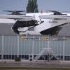 Da fliegt er, der CityAirbus. Nach ersten Versuchen auf dem Gelände von Airbus Helicopters in Donauwörth hat das Flugtaxi nun in einem Testzentrum bei Ingolstadt abgehoben.