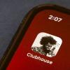 Das Symbol der App Clubhouse auf dem Bildschirm eines Smartphones.