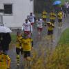 Ein Regenschauer zwang die Spieler der SpVgg Westheim und des TSV Leitershofen zu einer unfreiwilligen Pause.