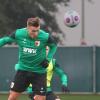 Ermedin Demirovic kehrte am Mittwoch ins Training des FC Augsburg zurück.