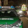 Schießerei in Westerheim im Unterallgäu - zwei Verletzte - großes Aufgebot an Polizei und Rettungsdiensten. Ein 88-Jähriger soll auf seinen Sohn geschossen haben.
