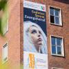 Zwangsehen fallen nicht auf, geschehen meist still. Manchmal im Sommerurlaub. Darauf wies NRW-Gleichstellungsministerin Ina Scharrenbach (CDU) 2021 mit der Kampagne "Sommer, Sonne, Zwangsheirat" hin.