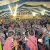 Super Stimmung im Fischacher Volksfest gab es am Freitagabend, als die Showband Dolce Vita zu Gast war. 