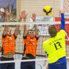 Gegen den SV Schwaig 2 setzte es für die Volleyballer des SV Salamander Türkheim (orange-blaue Trikots) am Wochenende die erste Saisonniederlage in der Regionalliga. Mit 1:3 mussten sich die Türkheimer den Mittelfranken geschlagen geben. 	