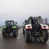 Mehrere Traktoren wollten am Montag den Verkehr auf der A8 bei Günzburg stilllegen. Die Polizei schritt ein. 